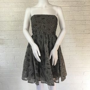 Alice & Olivia grey strapless dress